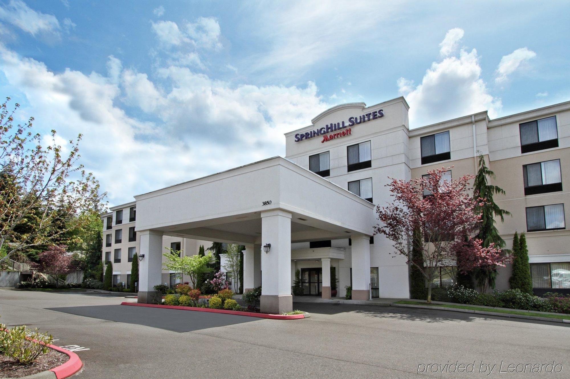 Hotel & An Ihg